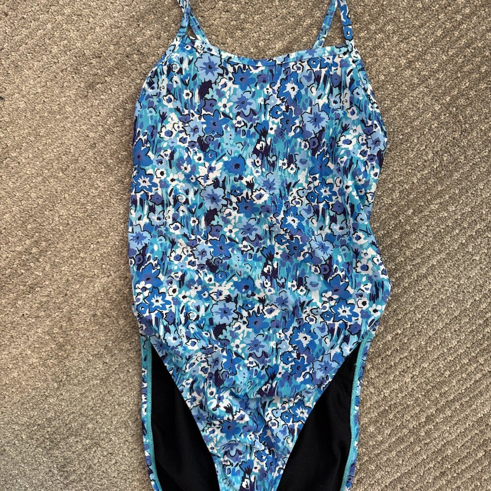 NWT Jolyn Brandon Swimsuit  Bloomscape size 34